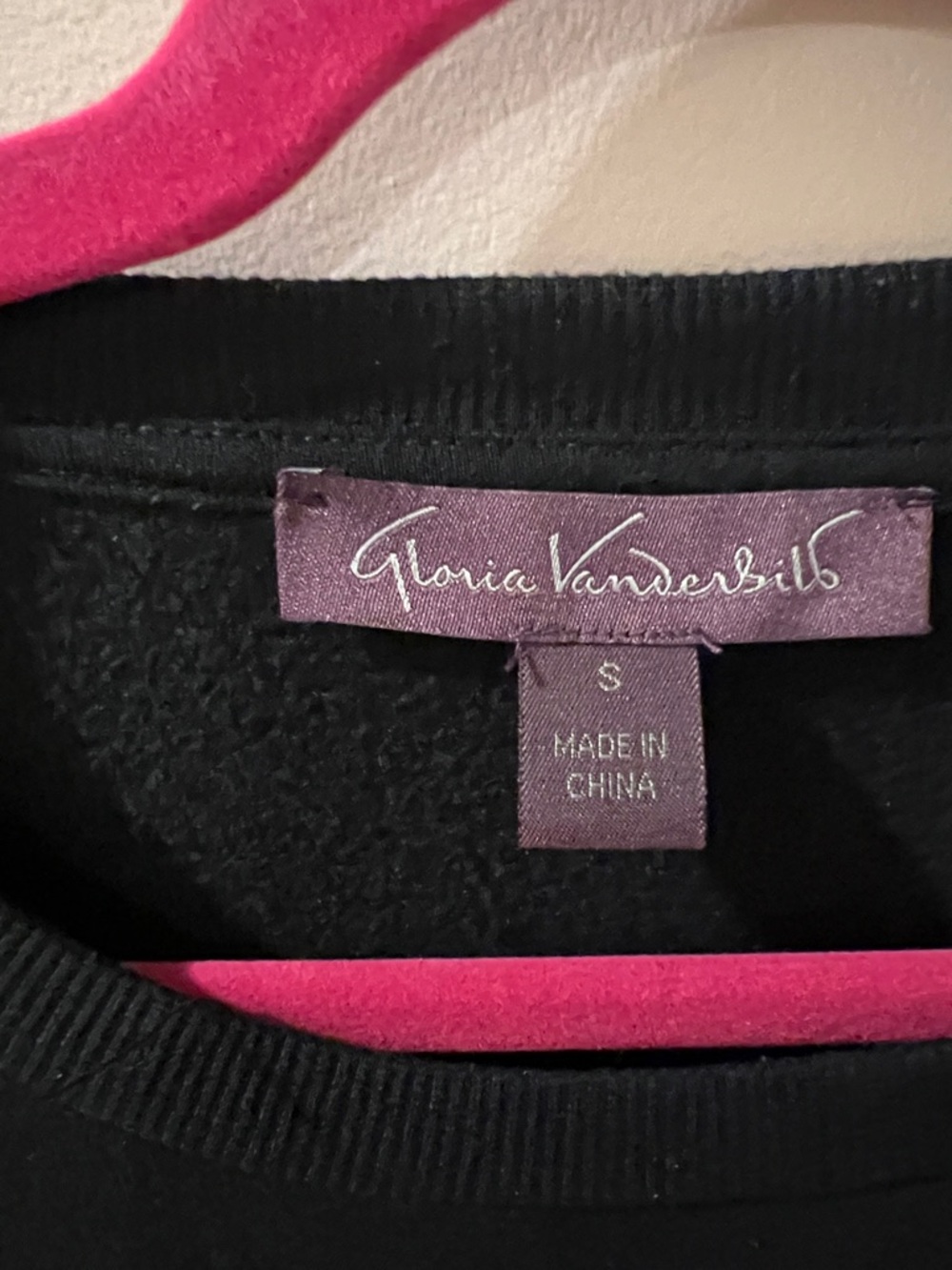 Gloria Vanderbilt Black Floral-Appliqué Crewneck Sweatshirt - Picture 2 of 4